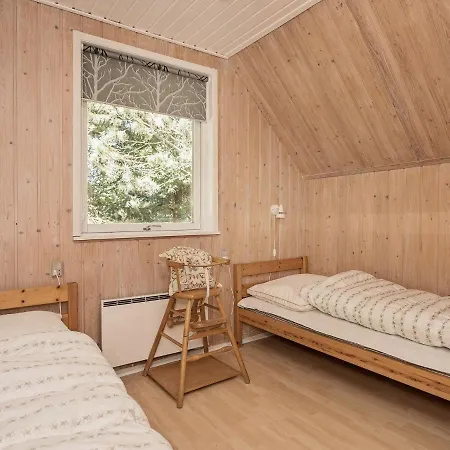 Holiday home Iv *